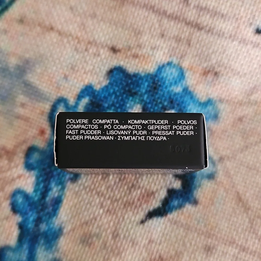 NARS Light Reflecting Setting Pressed Powder